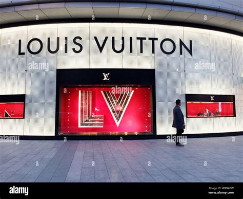 lvmh là gì|louis vuitton moet chandon.